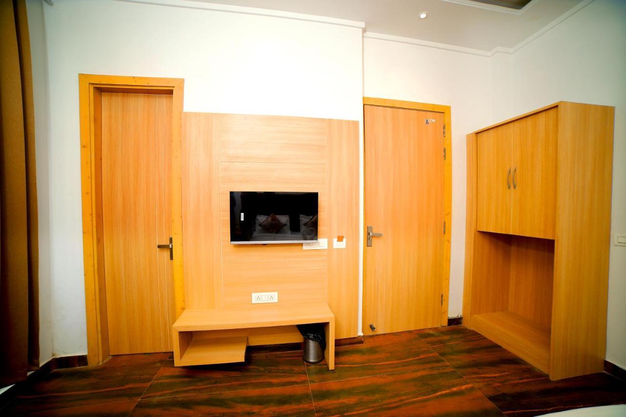 Hotel Diamond View Amritsar Exterior foto