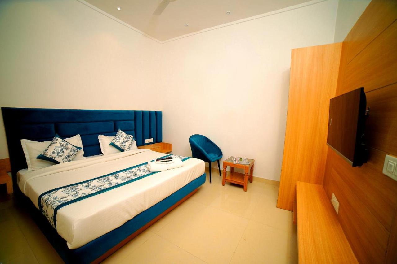 Hotel Diamond View Amritsar Exterior foto